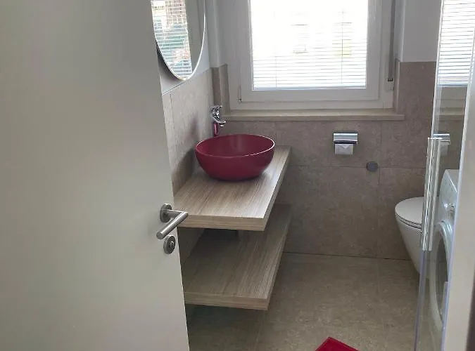 Appartamento Del Conte A Merano, Con Piscina, Leggere Attentamente Le Info O Chiamare Direttamente L'Host! 公寓